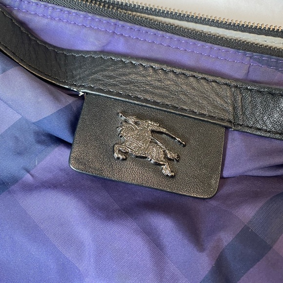 BURBERRY Nova Check Tote. Purple. Polyester body w Leather trim & base. - Picture 2 of 10